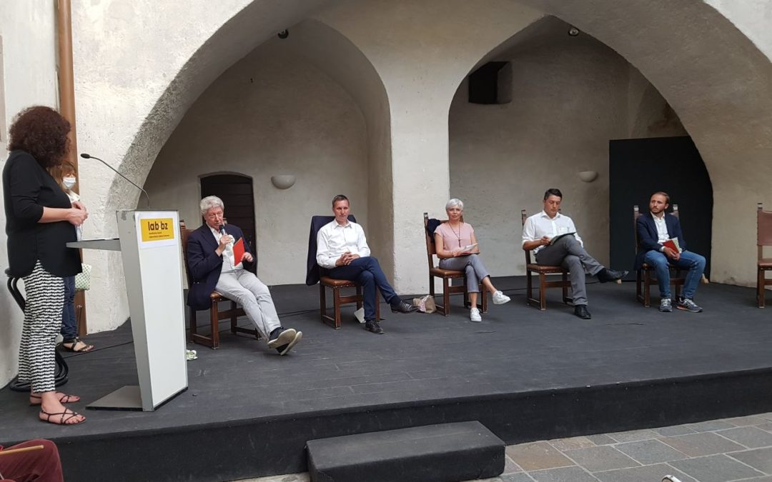 breve riassunto della discussione di lab:bz con dei candidati sindaco sul passato e futuro della città – kurzer Bericht über die Diskussion von lab:bz mit Bürgermeister-Kandidaten